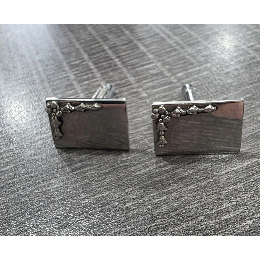 Mid Century 1960's Vintage Silver Cuff Links - Corner Picture Frame Vine Chrome